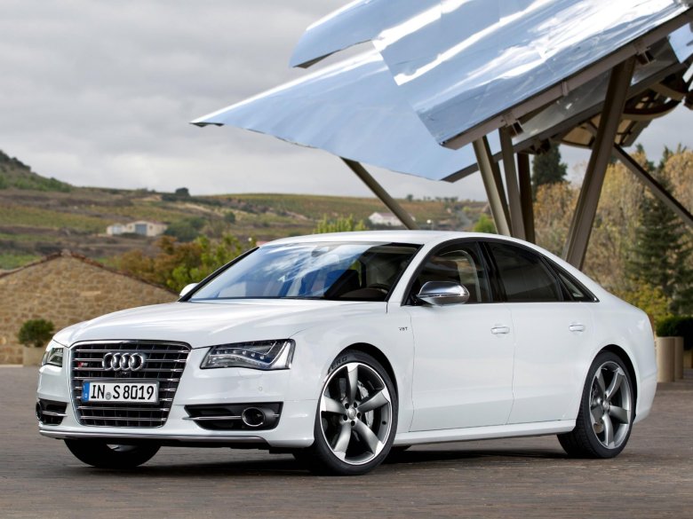 Audi s8 2012