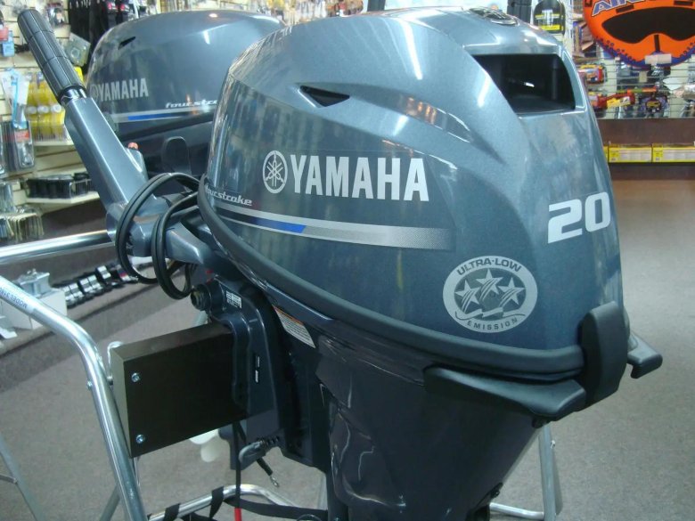 Лодочный мотор yamaha 20