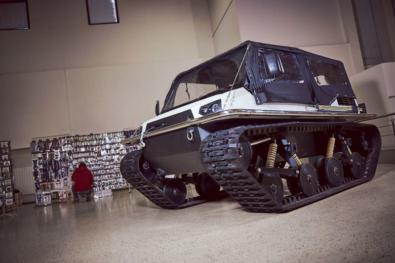 Гусеничный вездеход тераникп