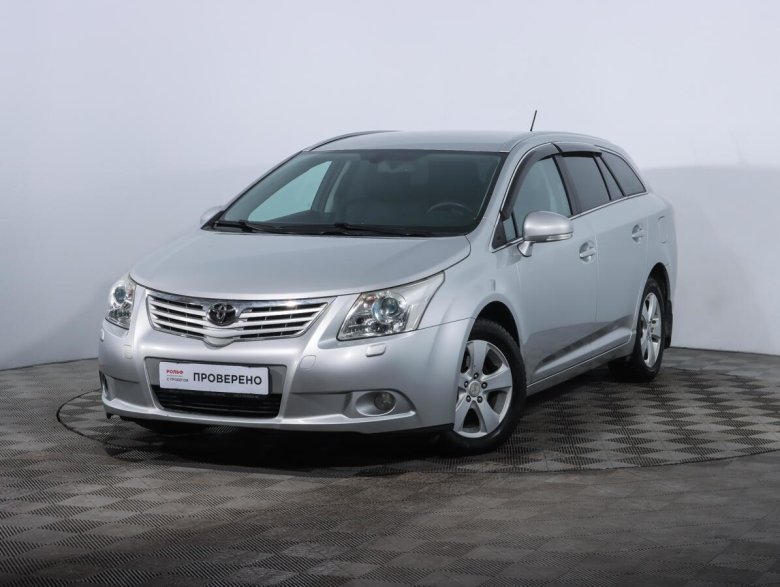 Toyota avensis 2012 универсал