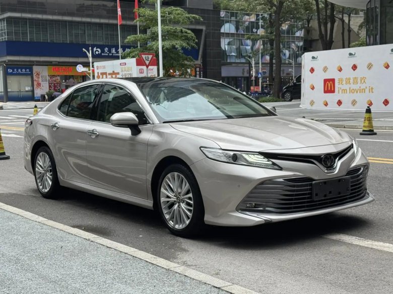 Toyota camry 2 5