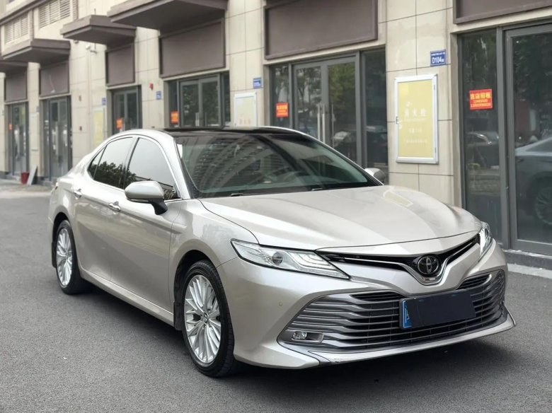 Toyota camry viii xv 70