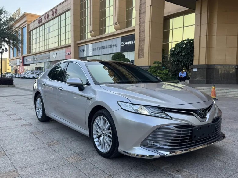 Toyota camry 2021