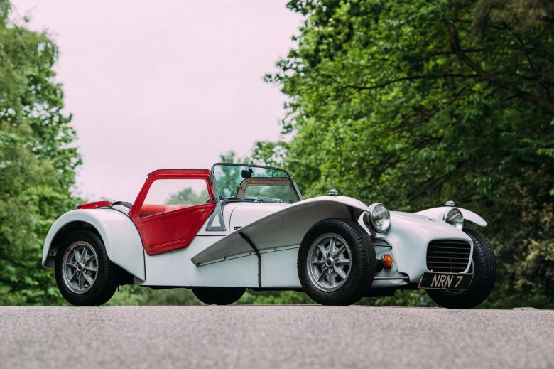 Лотус севен катерхэм