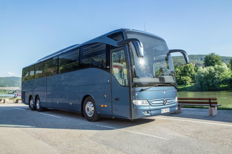 Автобус мерседес туристический