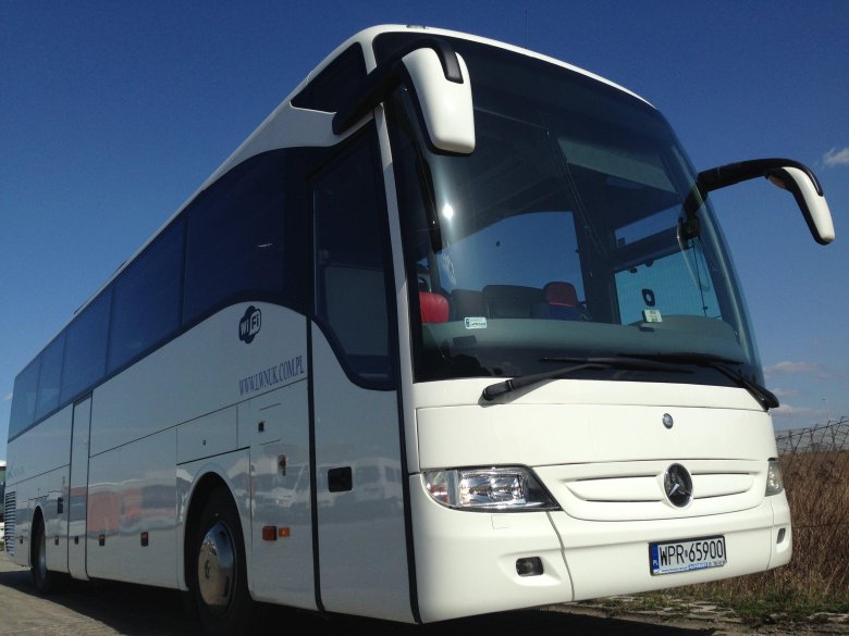 Автобус mercedes benz tourismo