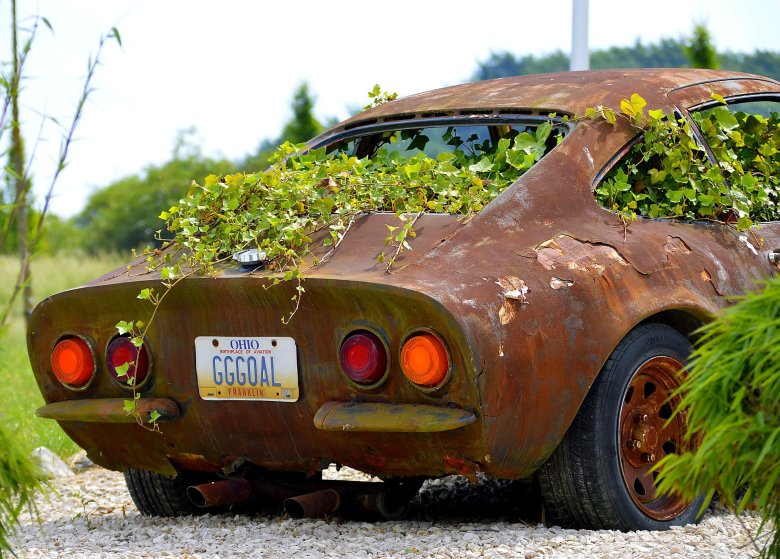 Rusty porsche 356