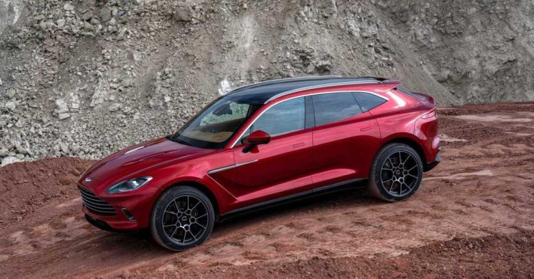 Астон мартин dbx