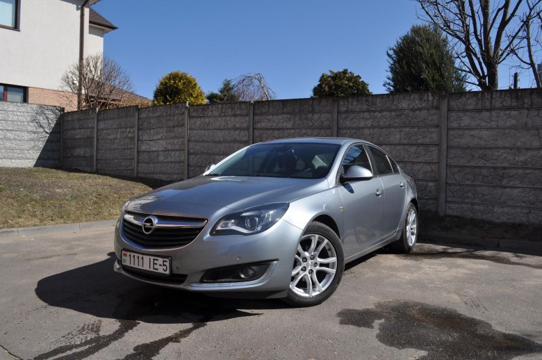 Opel insignia 2011