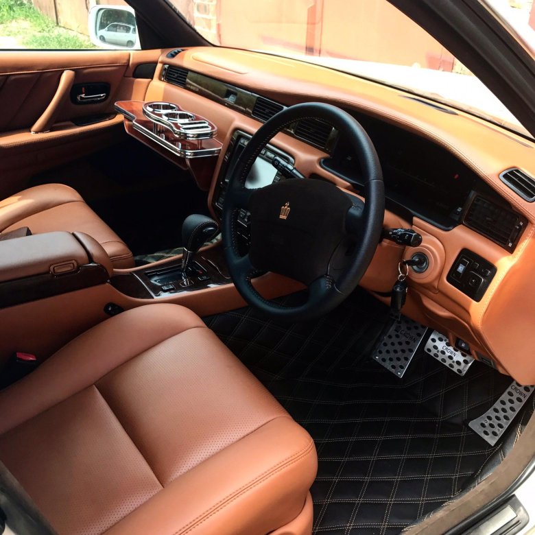 Тойота краун 170 салон