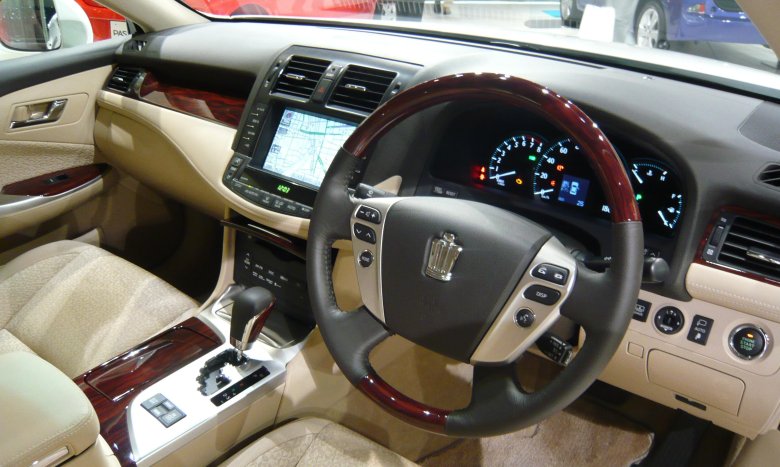 Тойота краун 200 салон