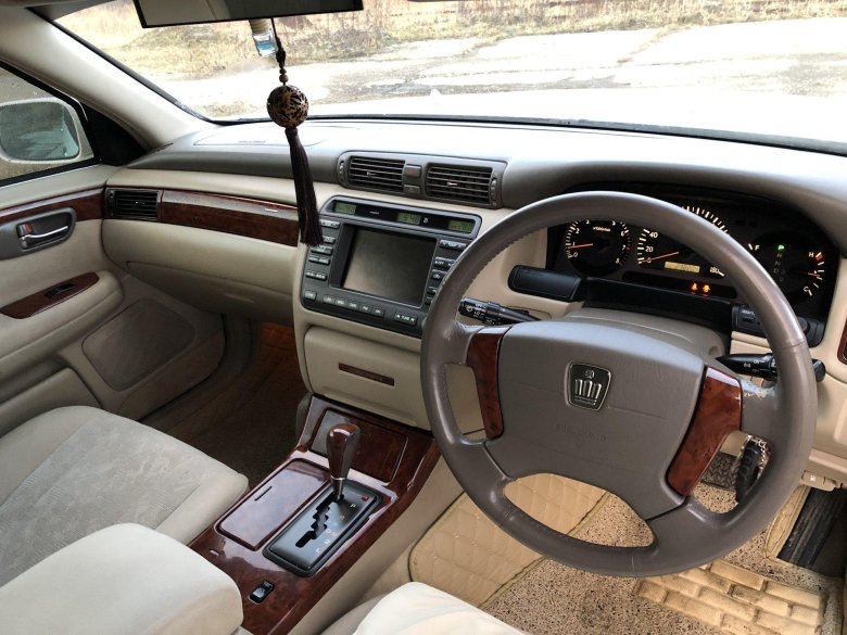 Тойота краун маджеста 170