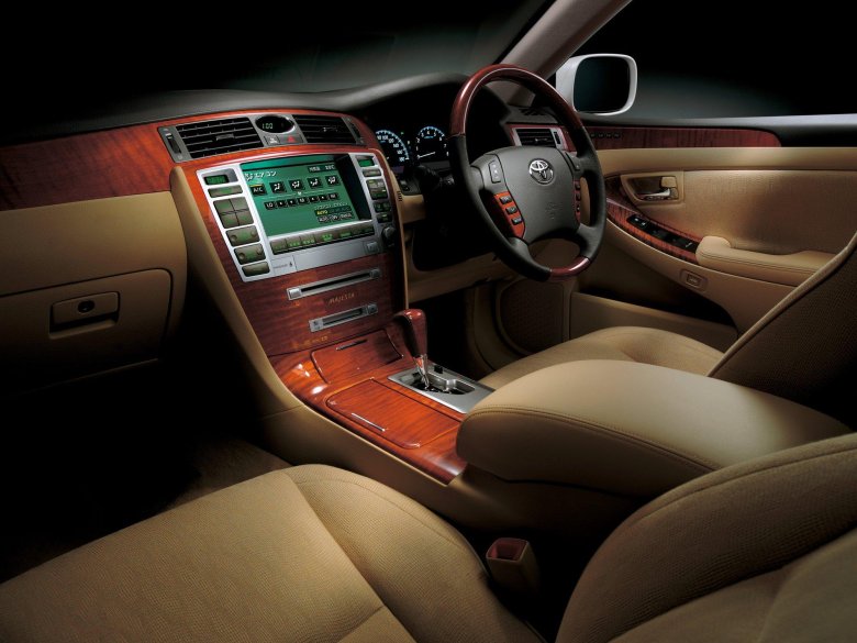 Тойота краун маджеста 2006