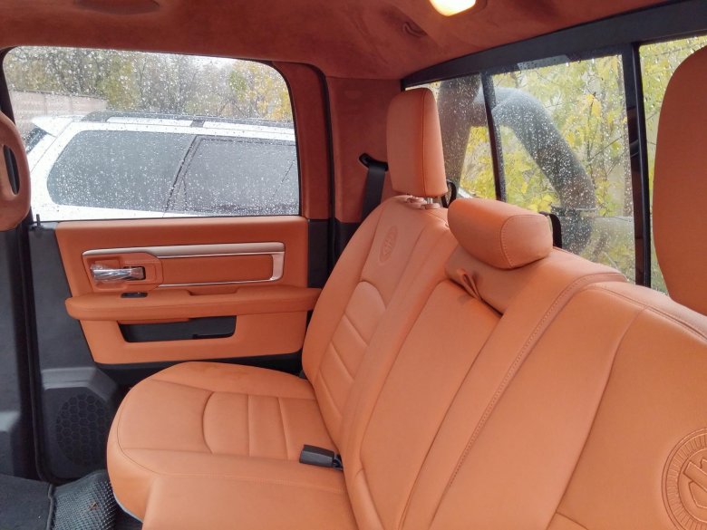 Додж рэм салон