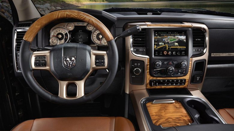 Dodge ram iv (ds/dj)