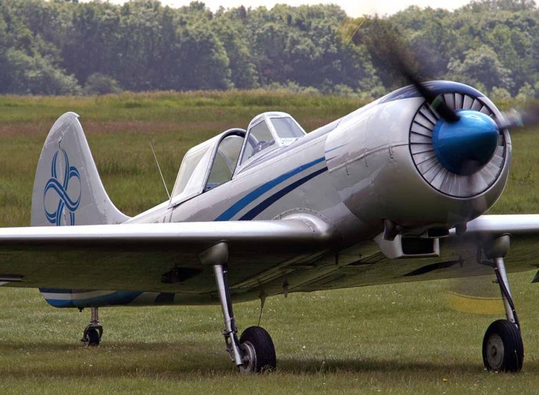 Самолёт як-18т