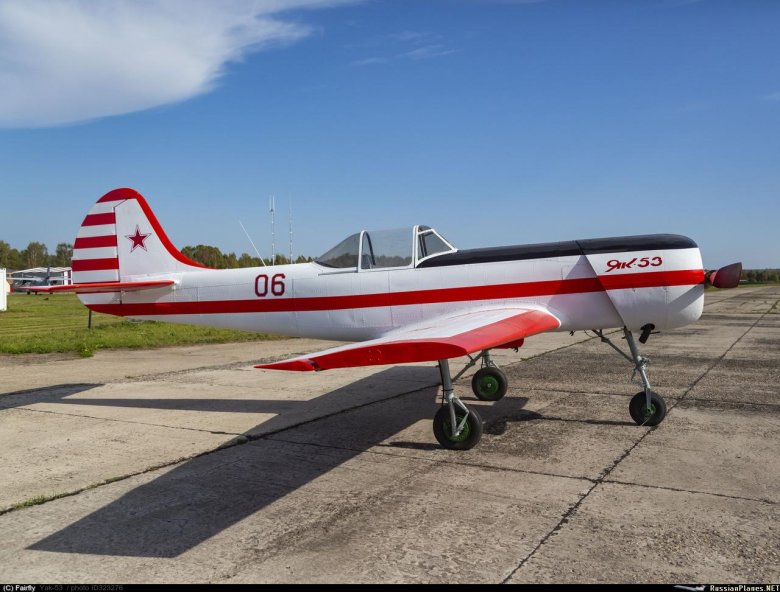 Самолет як 52