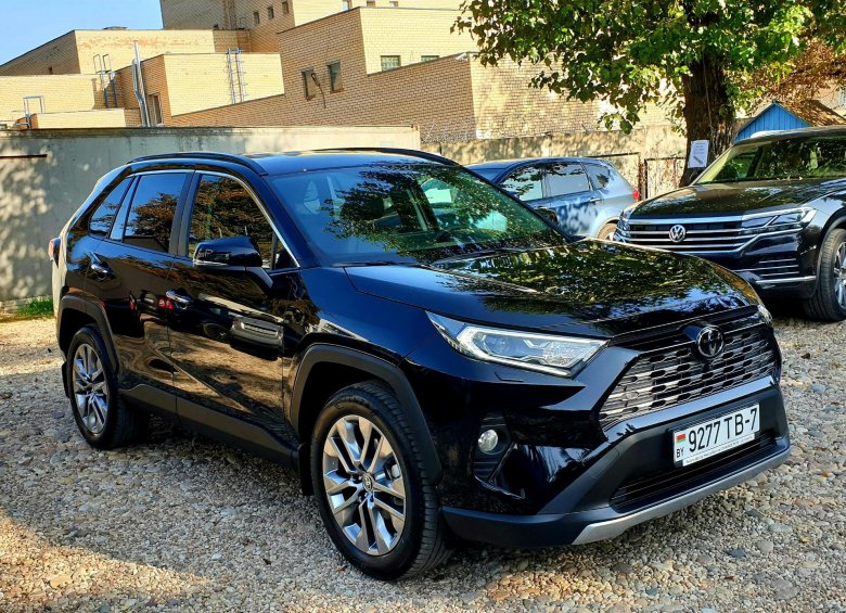 Тойота рав 4 2022