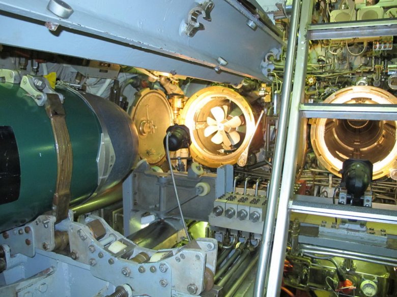 Подводная лодка торпедный отсек