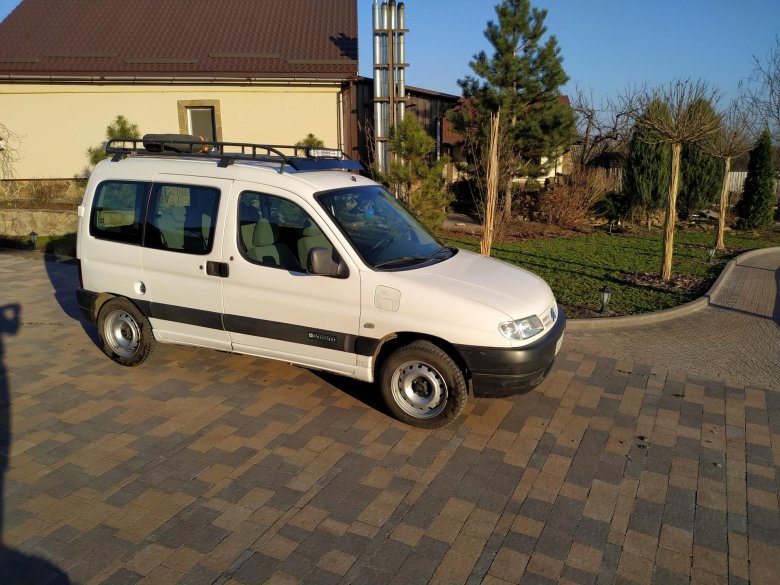 Ситроен берлинго 2000