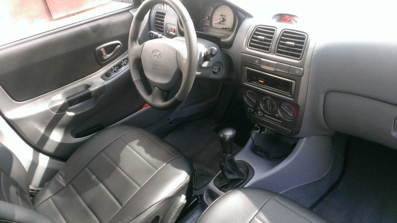 Салон хендай акцент