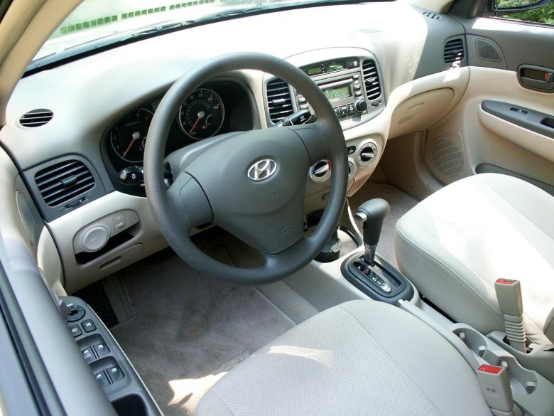 Hyundai accent 2006