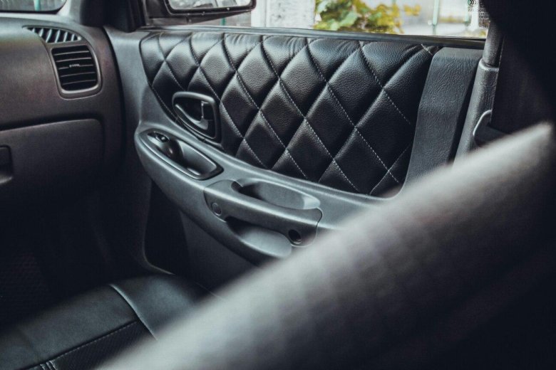 Кожаный салон хендай акцент