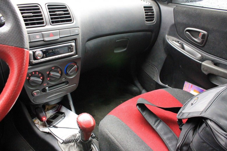 Черный салон акцент тагаз