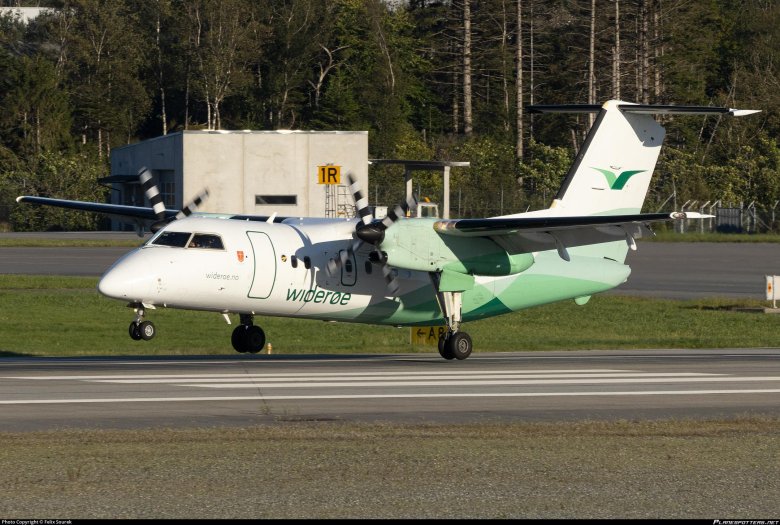 Wideroe airline