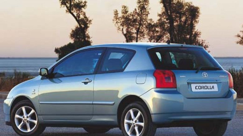 Toyota corolla 2004 хэтчбек