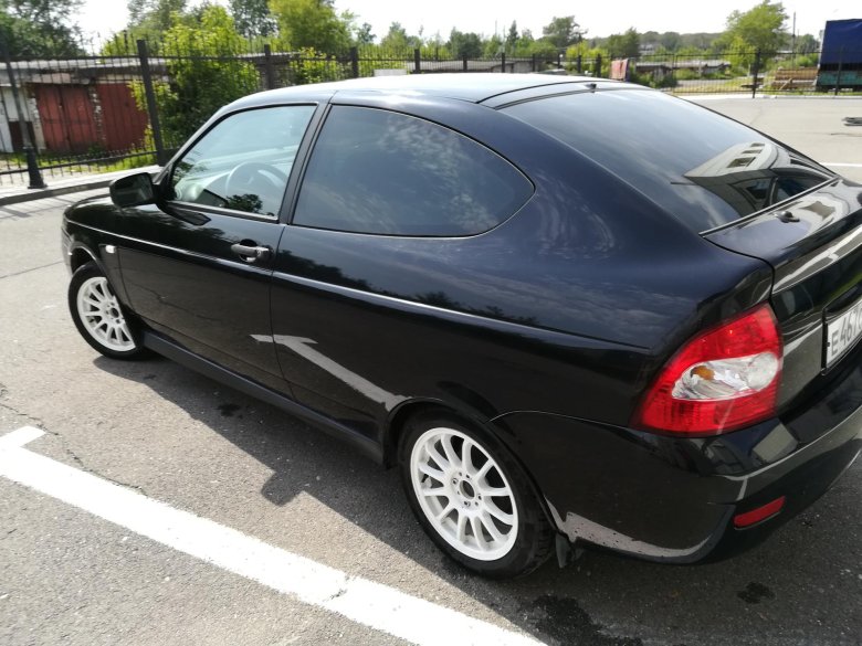 Lada priora coupe