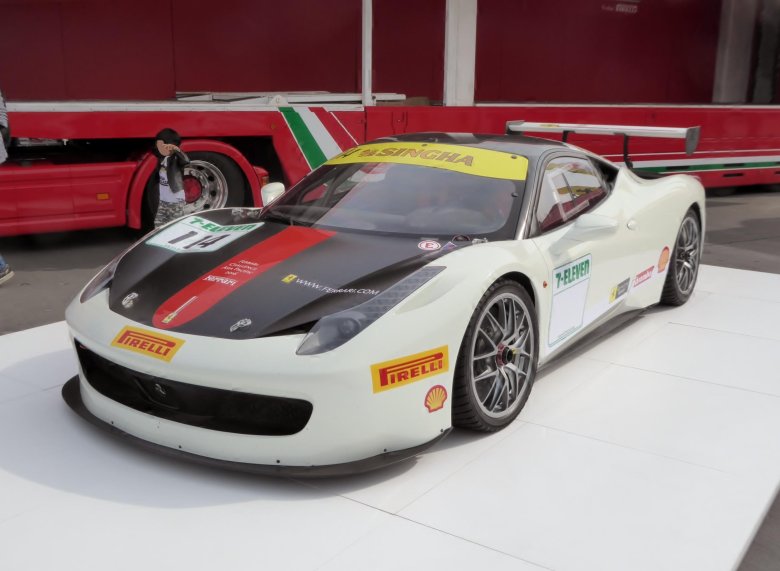 Ferrari 488 challenge evo