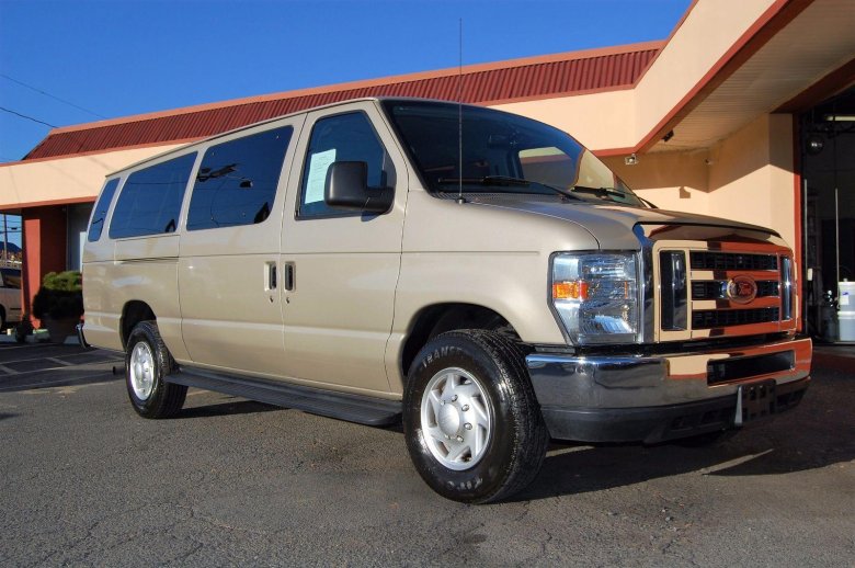 Микроавтобус форд