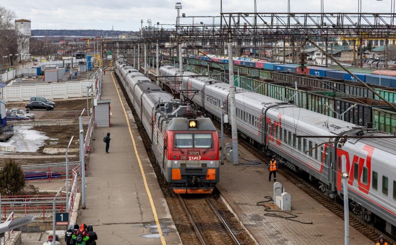 Пассажирские поезда ржд