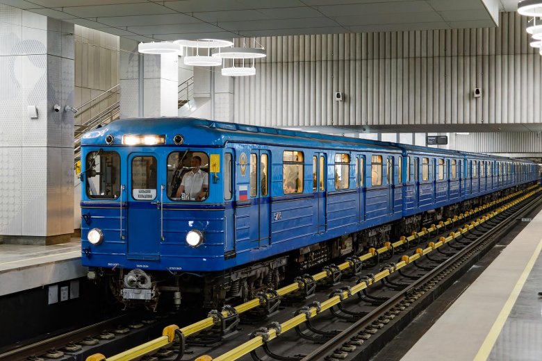 Еж 3 вагон метро