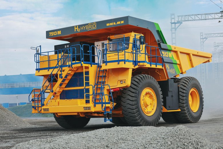 Карьерный самосвал белаз