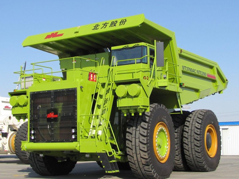 Карьерный самосвал терекс 200