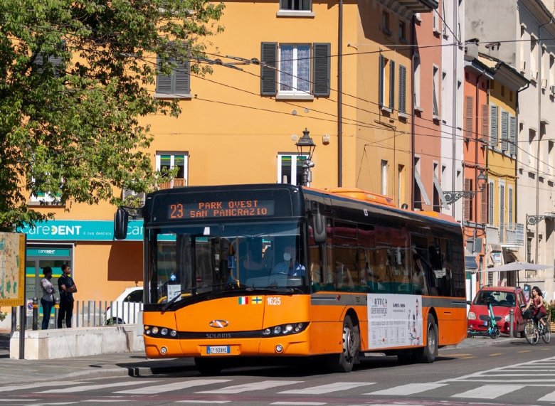 Автобус solaris urbino