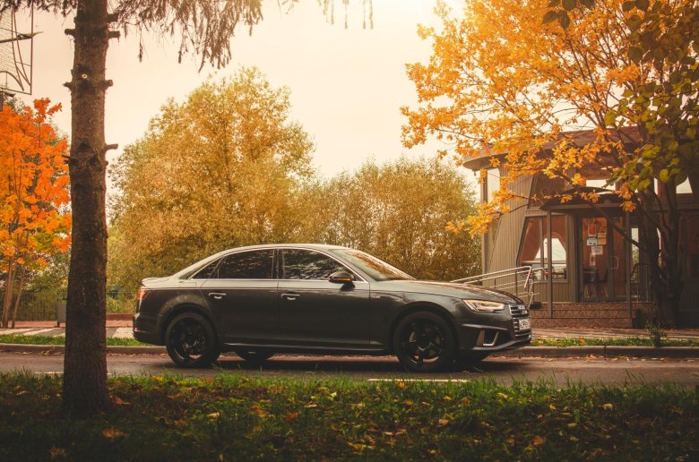 Audi a 4 b 9