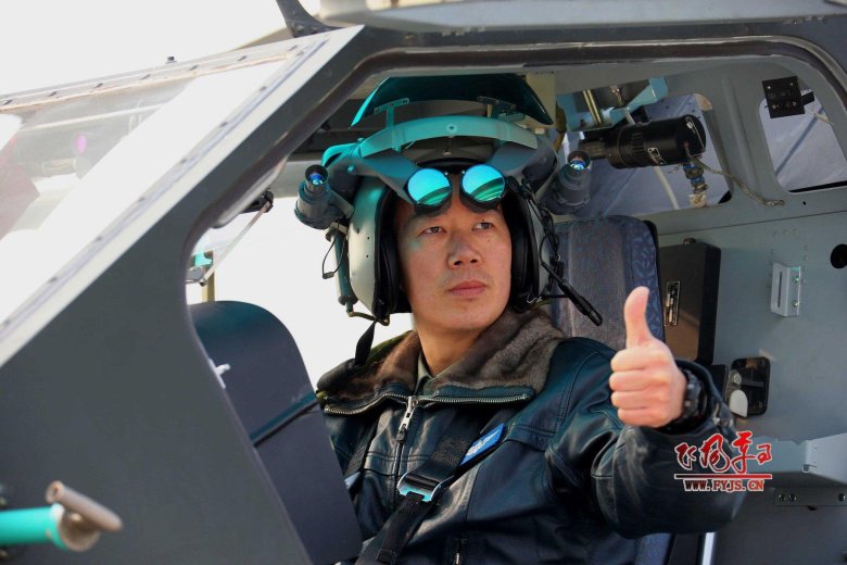 Пилоты вертолета ка-52