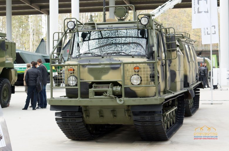 Двухзвенный гусеничный снегоболотоход газ-3344