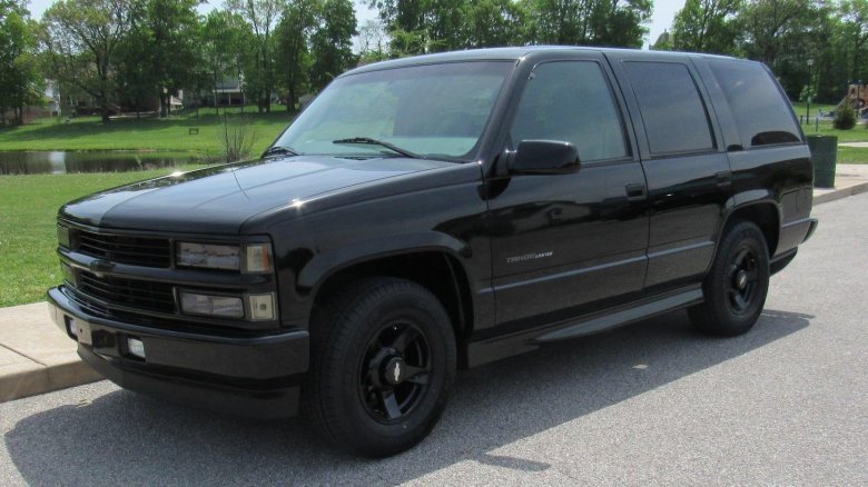 Chevrolet tahoe suburban 1990