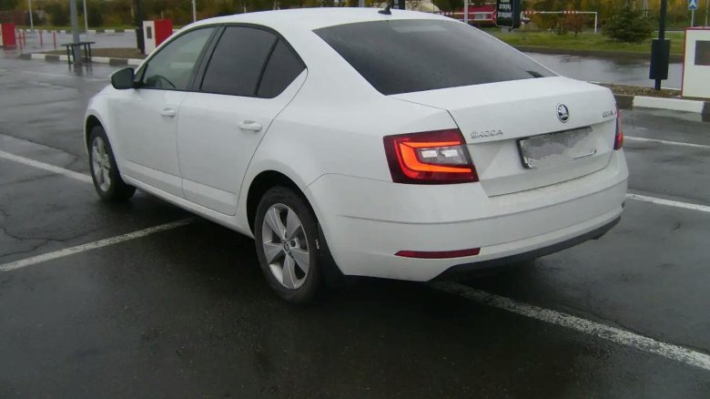 Шкода октавия а7 белая