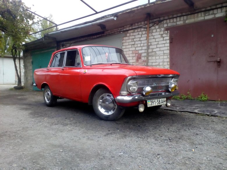 Москвич 412 красный