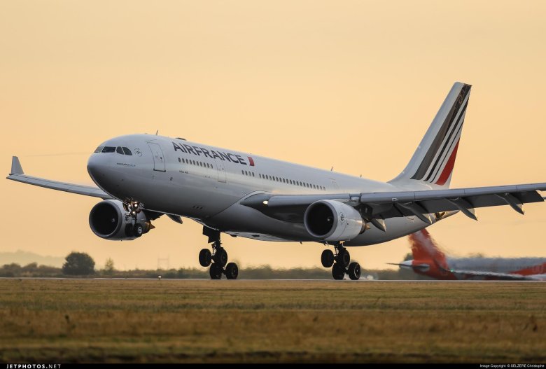 Самолет аэробус