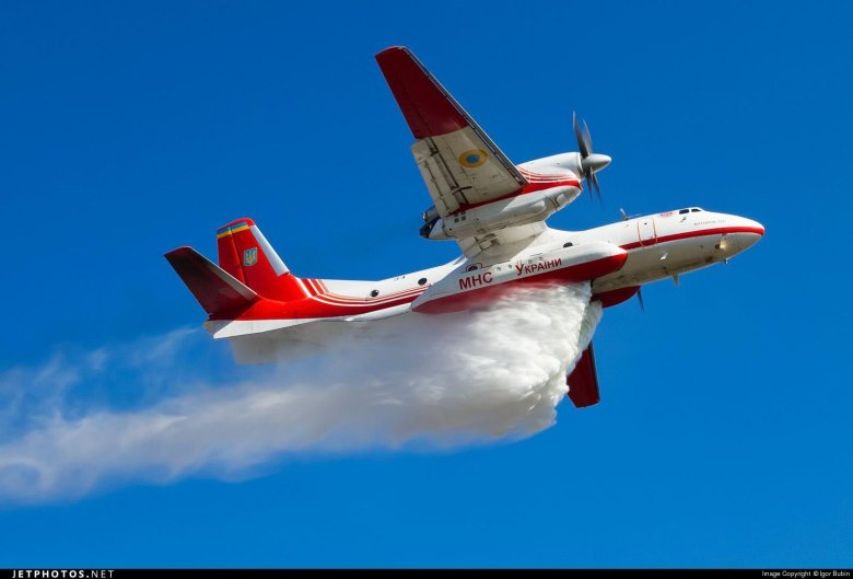 Самолет ан32 пожарный
