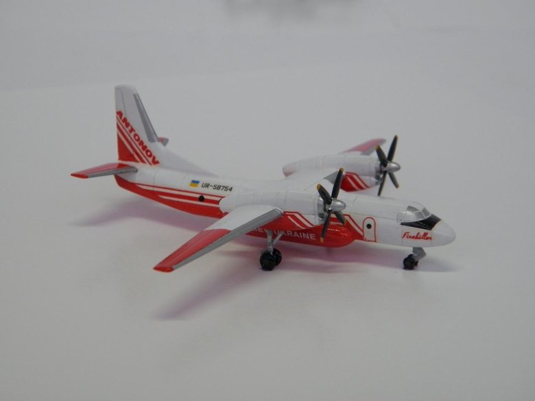 Модель самолета ан-26