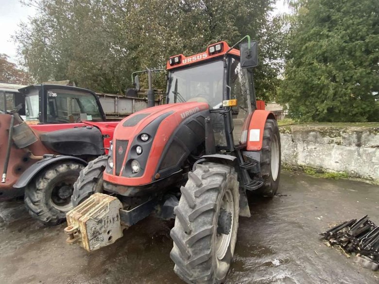 Трактор valtra