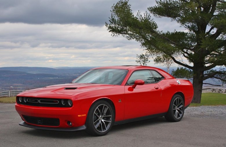 Додж челленджер