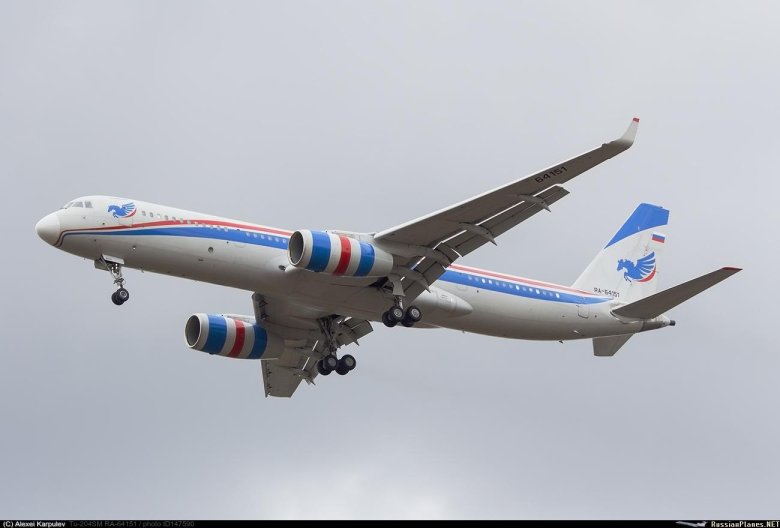 Ту 204 пассажирский самолёт